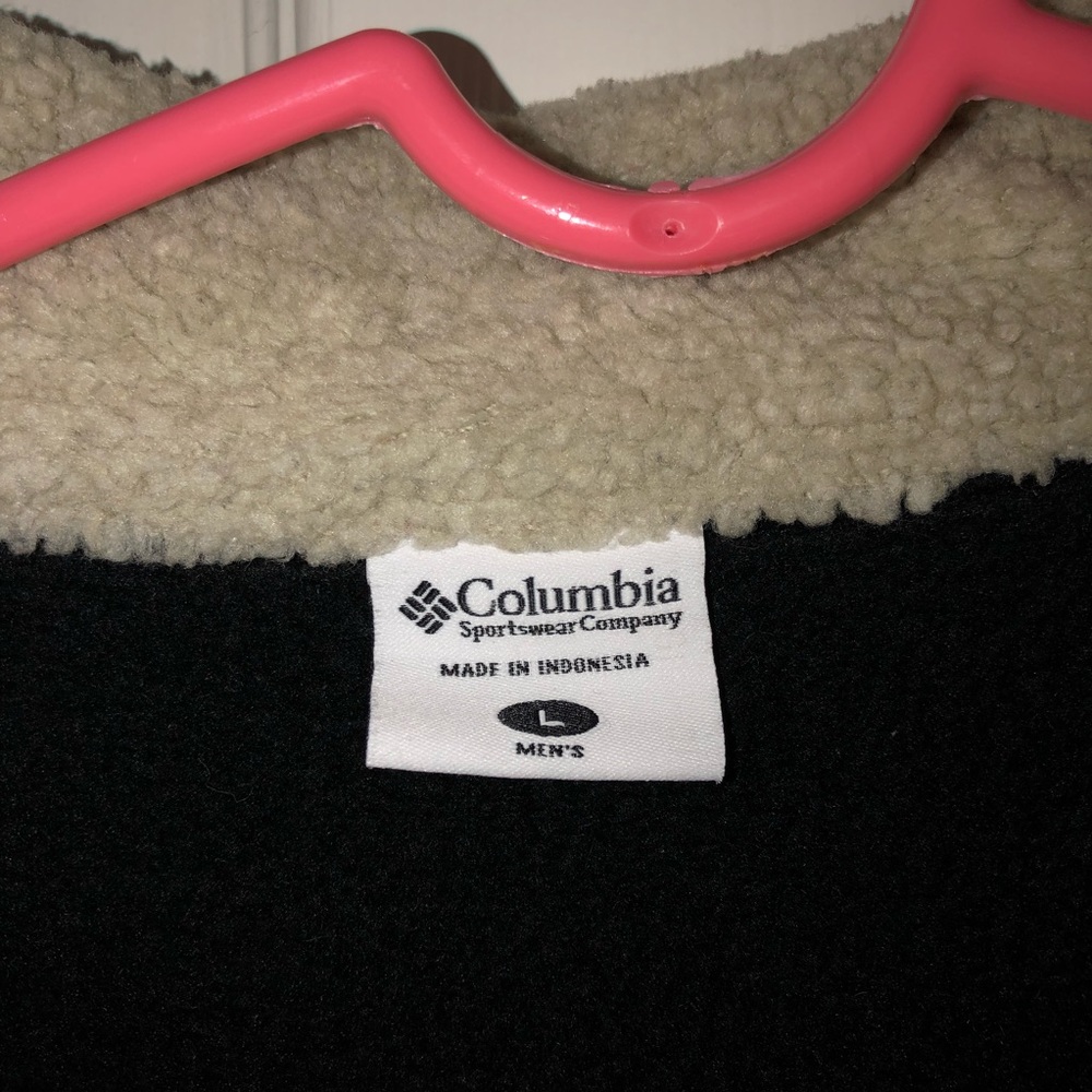 Columbia Pullover - Picture 2 of 3